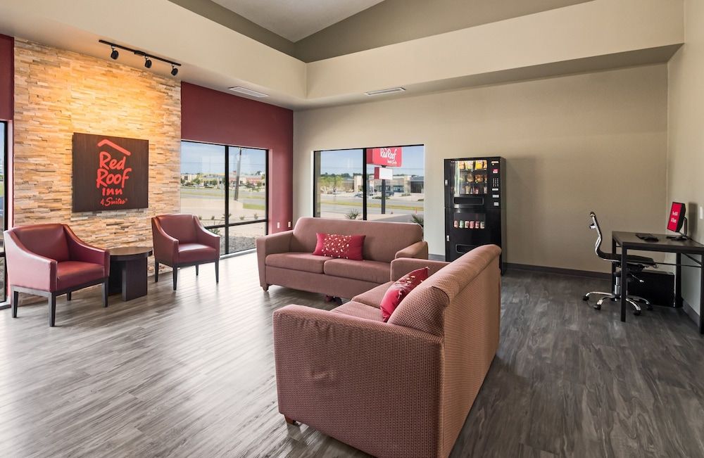 Red Roof Inn & Suites Austin East - Manor 2