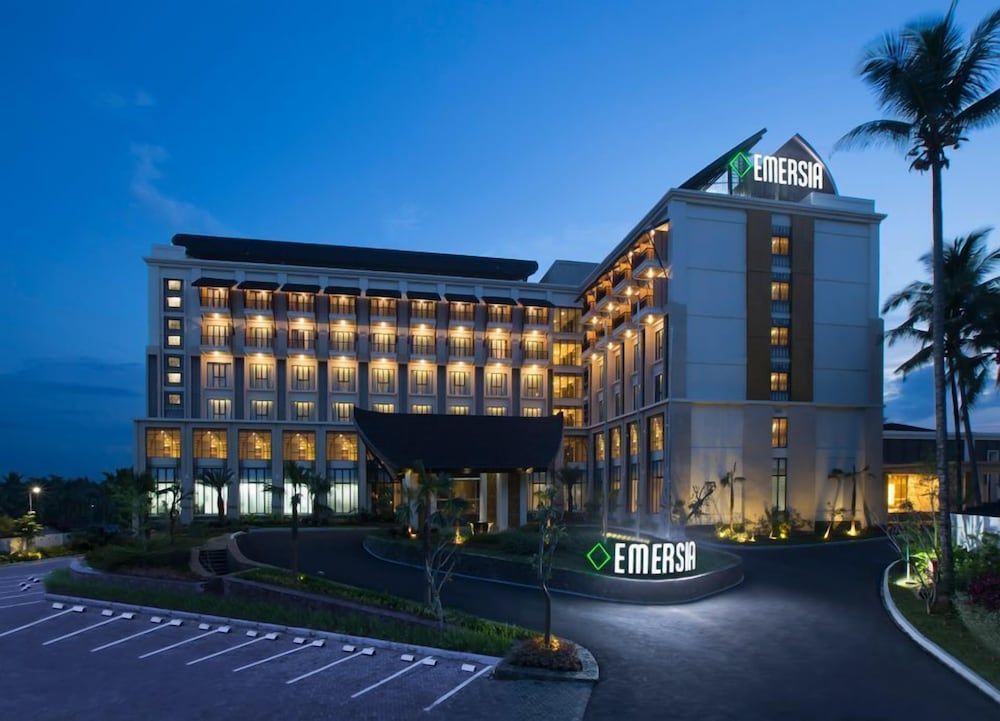 Emersia Hotel & Resort Batusangkar 4 estrelas em Batusangkar