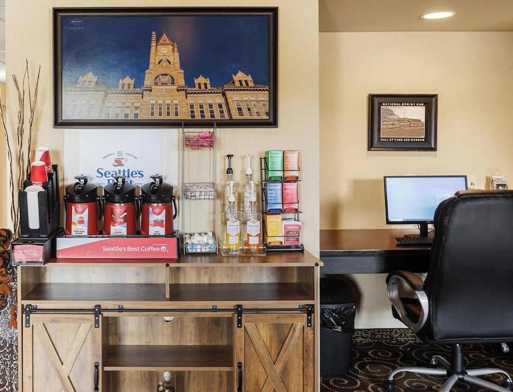 Cobblestone Hotel & Suites - Knoxville 2