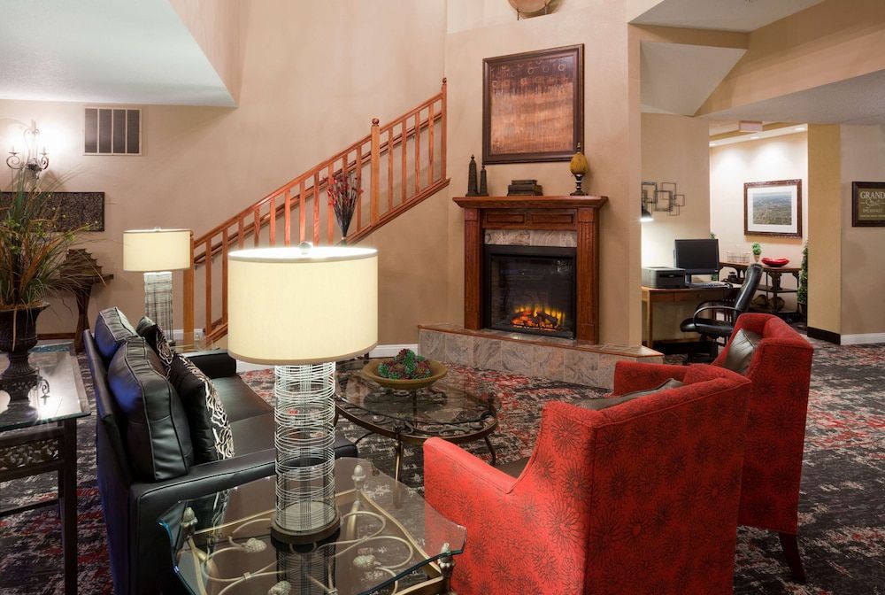 GrandStay Residential Suites - Eau Claire 2