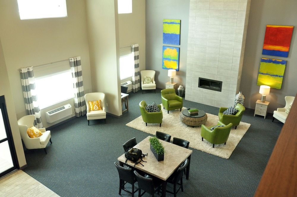 Brookstone Lodge & Suites 2