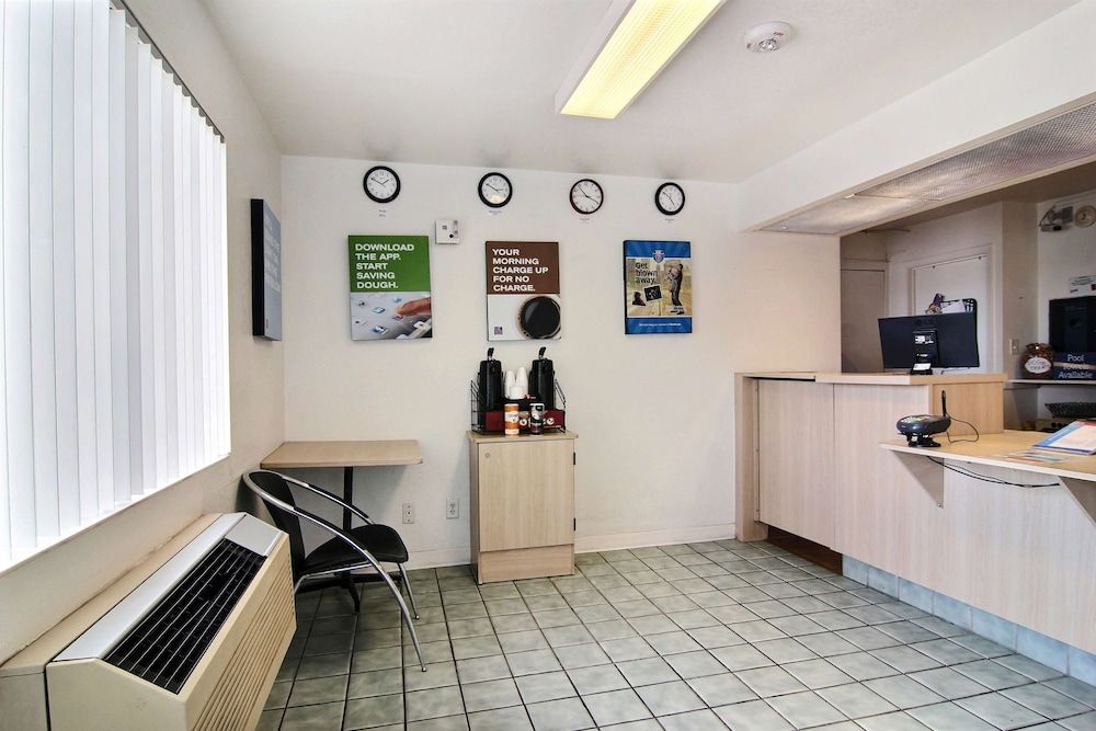 Motel 6 Fort Stockton, TX 2