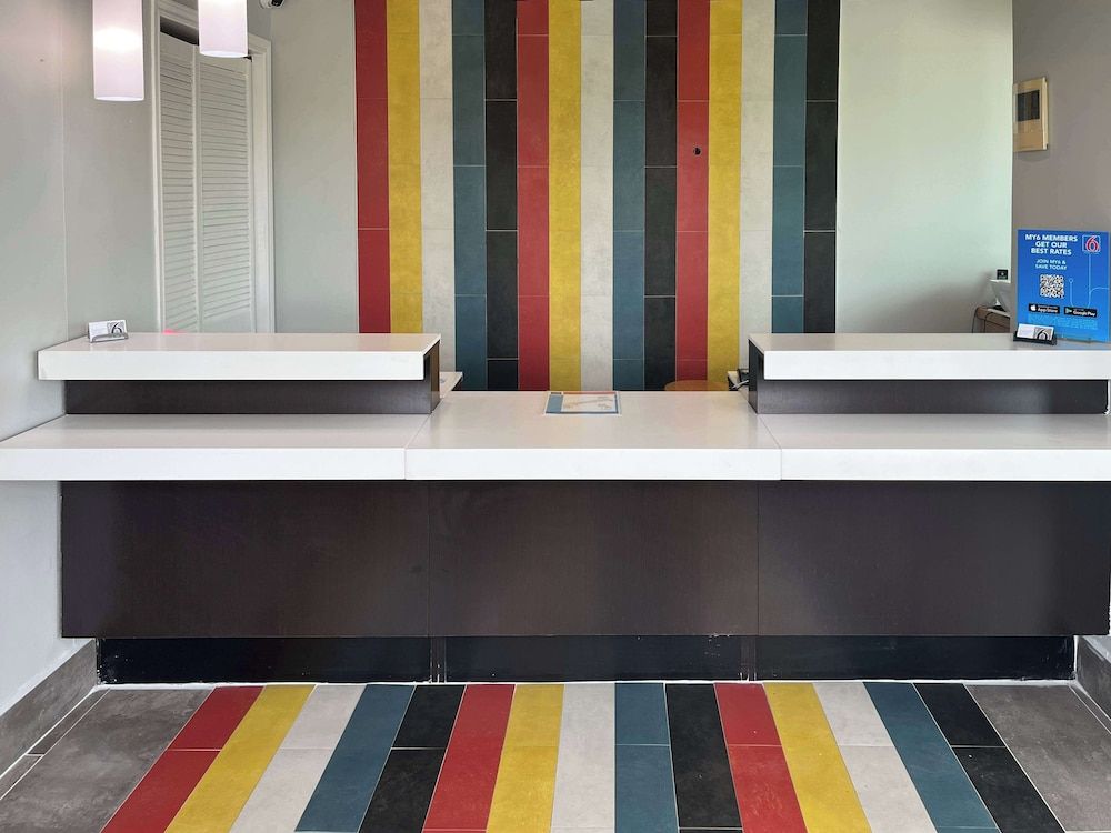 Motel 6 Seguin, TX 2