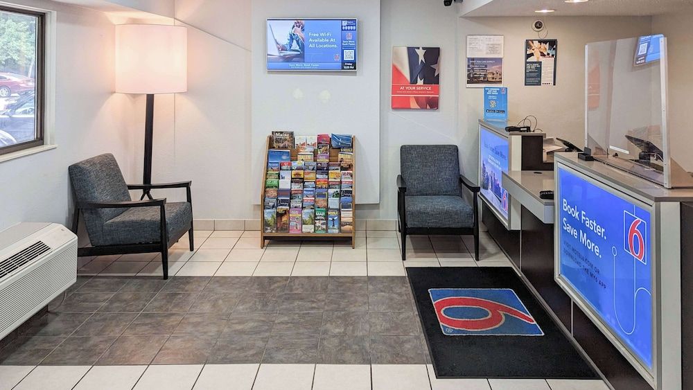 Motel 6 Nashua, NH - South 2