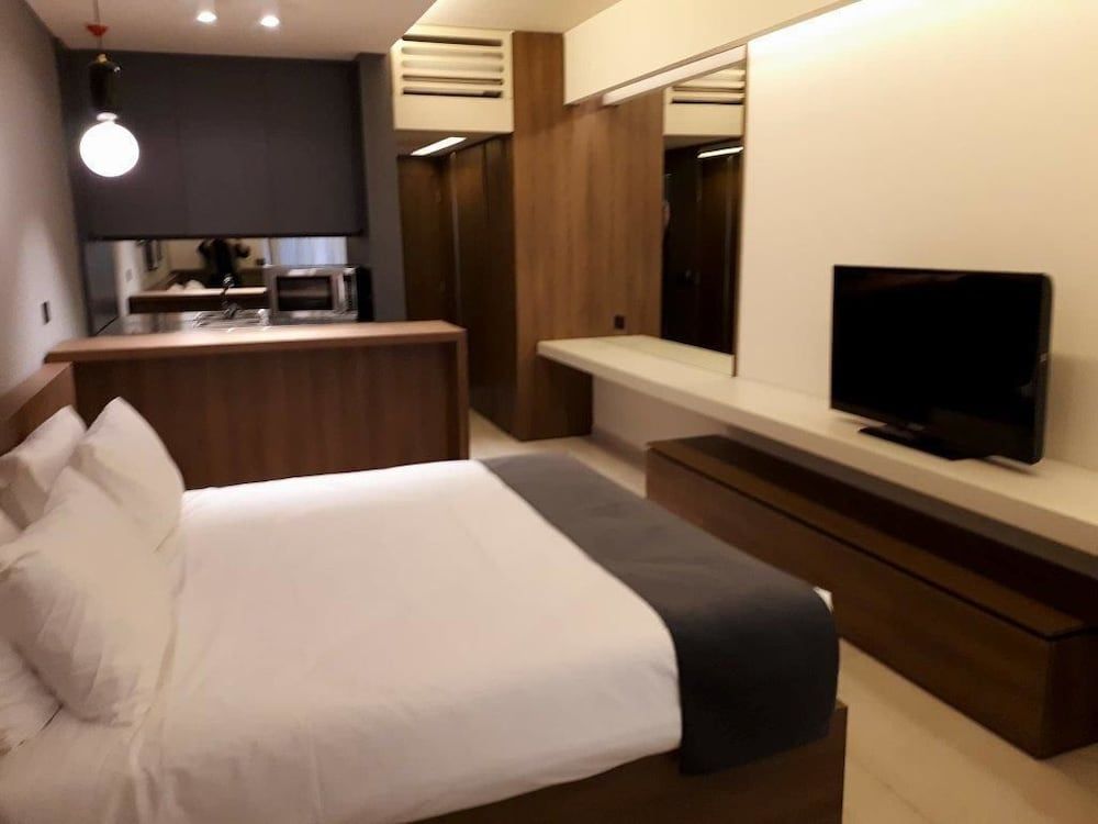 Le Pave Residences 3