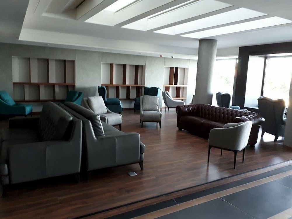 Le Pave Residences 2