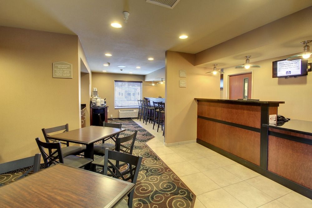 Cobblestone Inn & Suites - Rugby 2 estrelas em Rugby