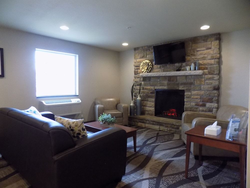 Cobblestone Hotel & Suites - Seward 2