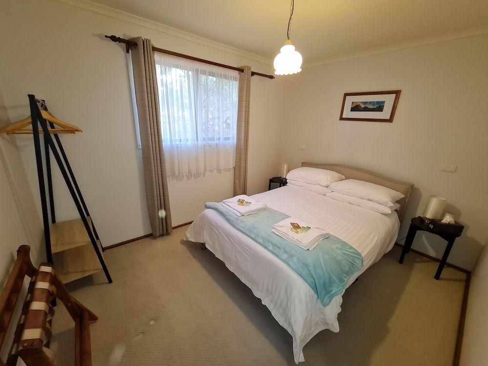 Barossa Country Cottages 2