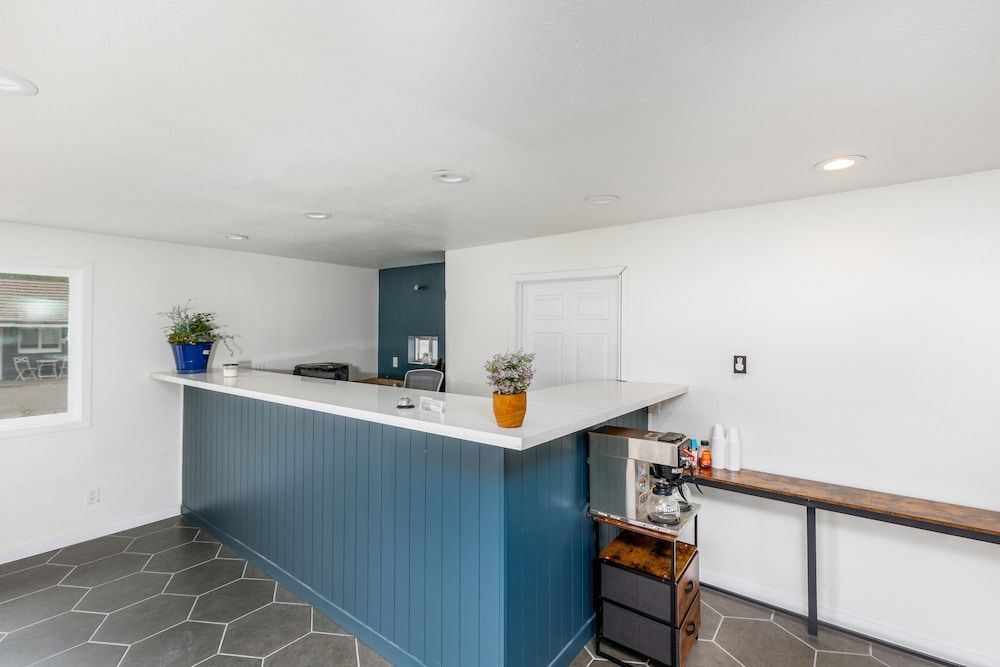 Minecart Motor Lodge 2