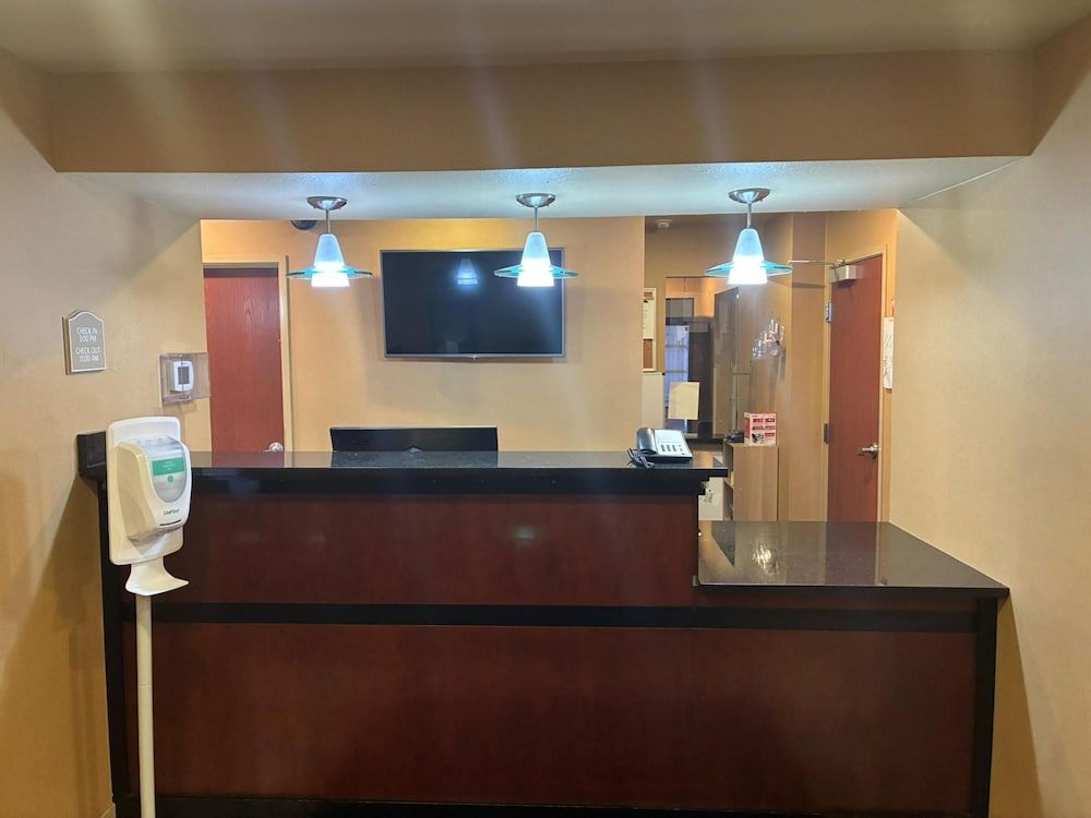 SureStay by Best Western Salem 2