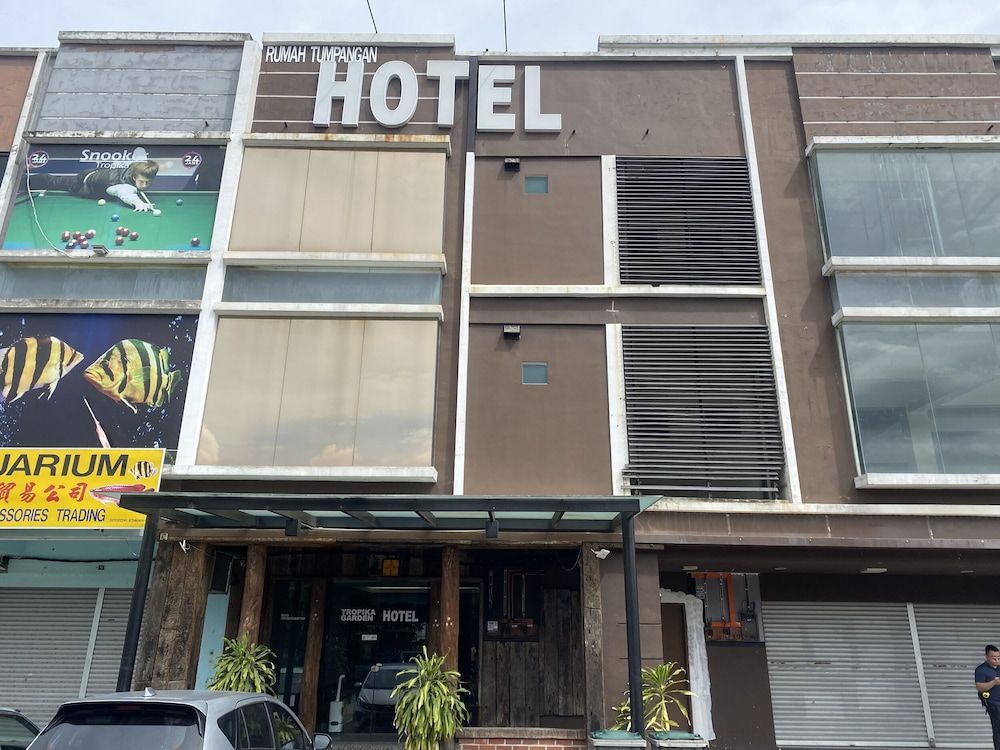 Tropika Garden Hotel Kulai -1 estrelas em Johor Bahru
