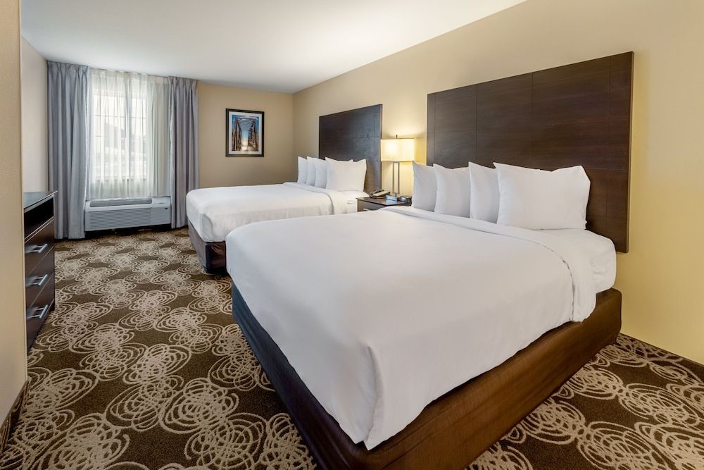 Landmark Suites 3