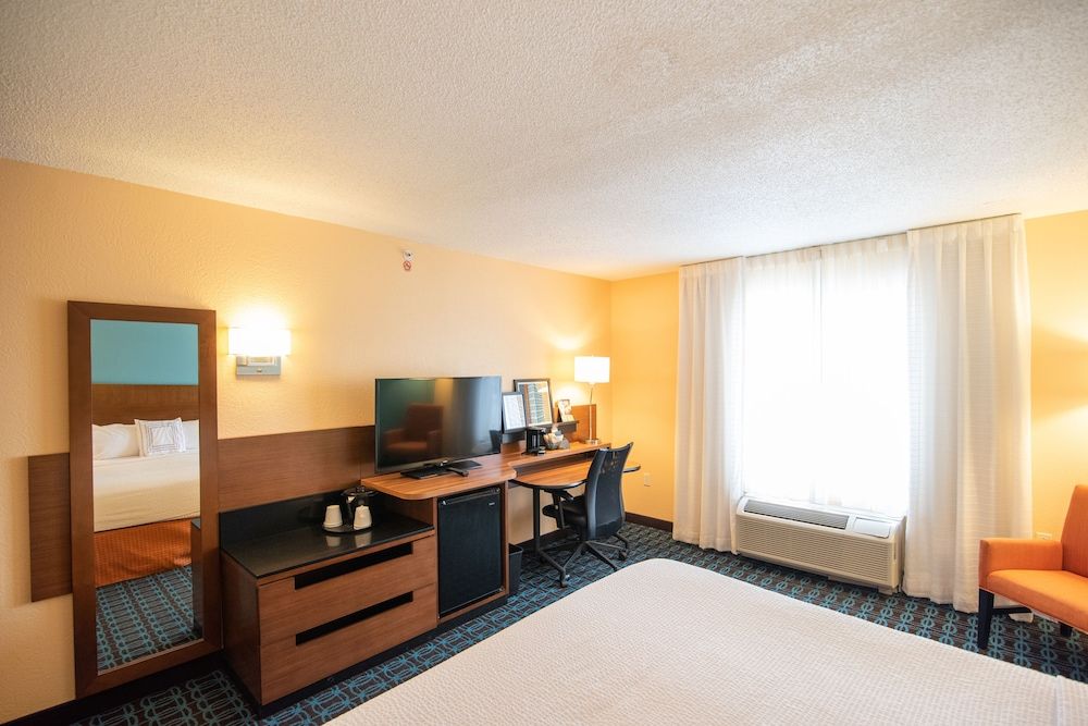 Fairfield Inn & Suites by Marriott Cleveland Avon 3
