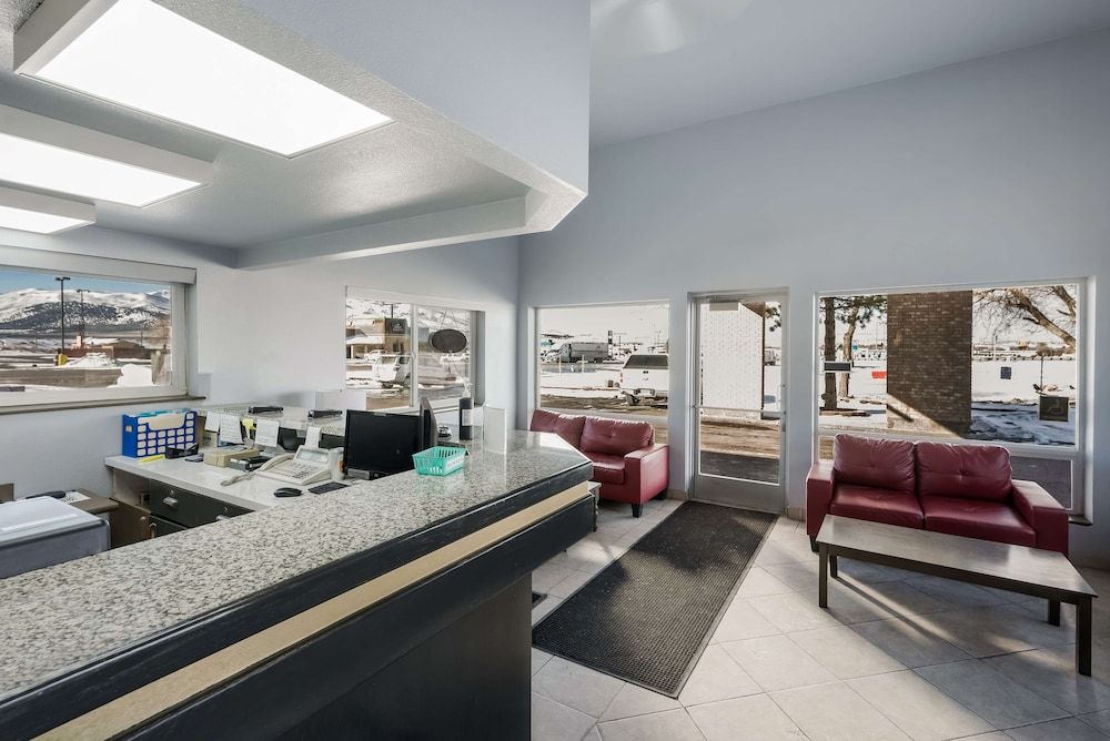 SureStay Hotel by Best Western Wells 3