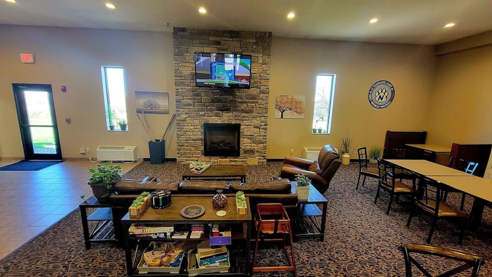 Cobblestone Inn & Suites - Maryville 3