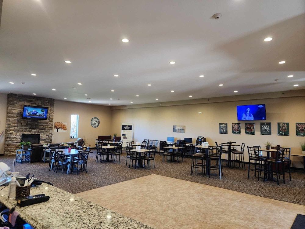 Cobblestone Inn & Suites - Maryville 2