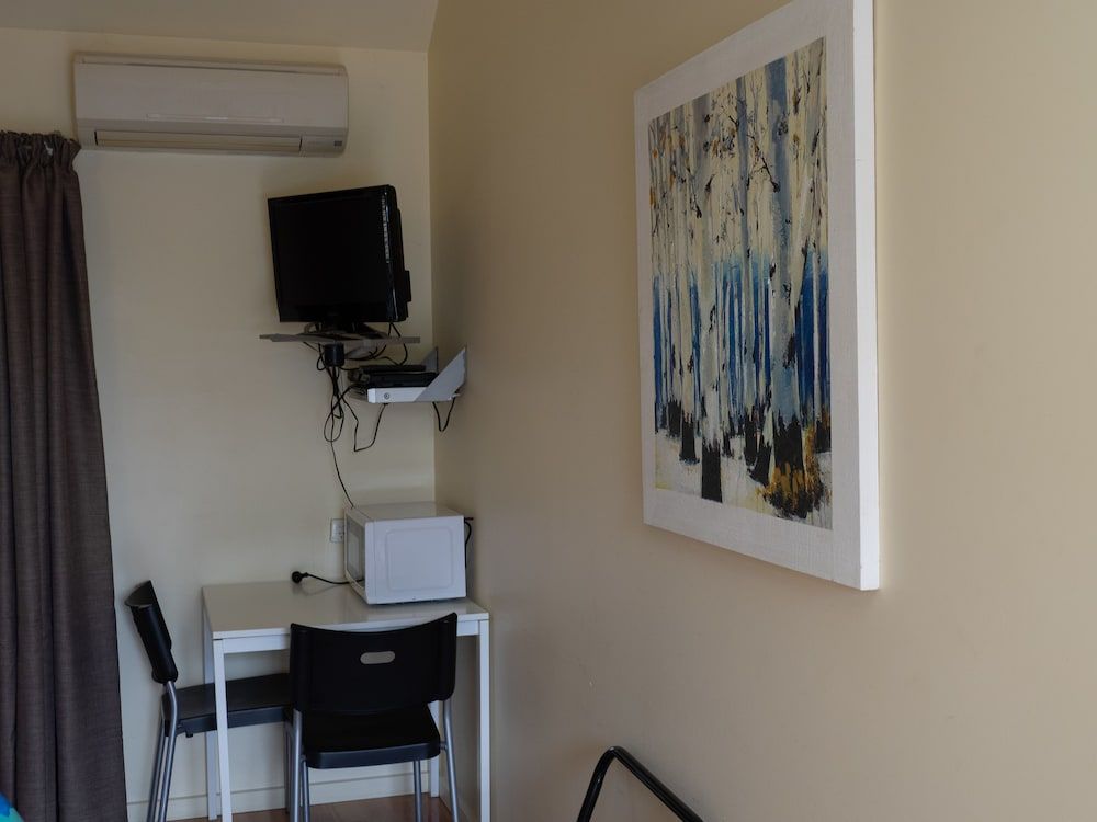 Albion Motel Hotel 2