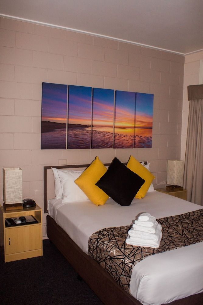 Motel Kempsey-No Pets Allowed 2