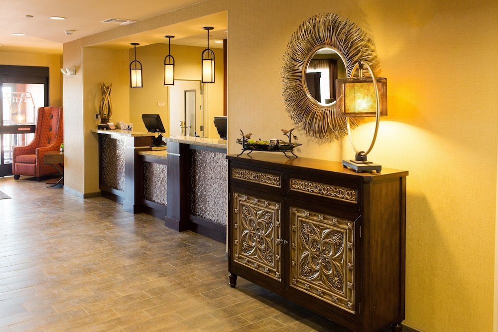 Little Missouri Inn & Suites New Town 2