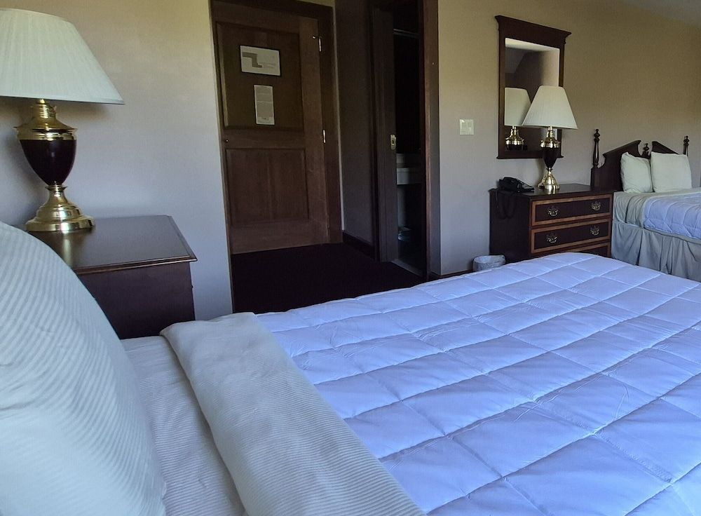 Bertram Inn at Glenmoor 2