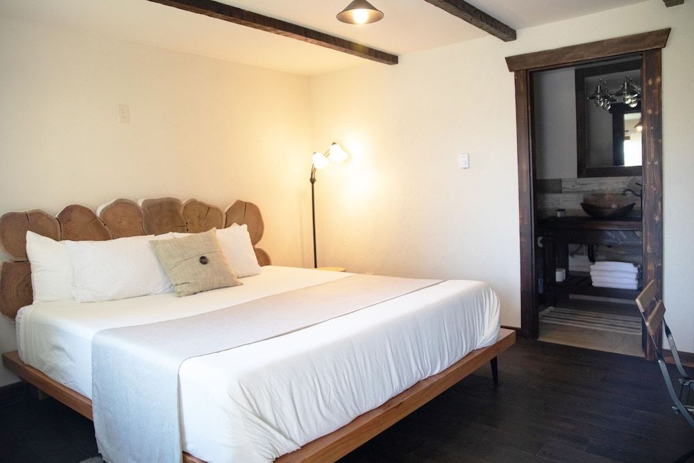 Paradise Village Hotel 3