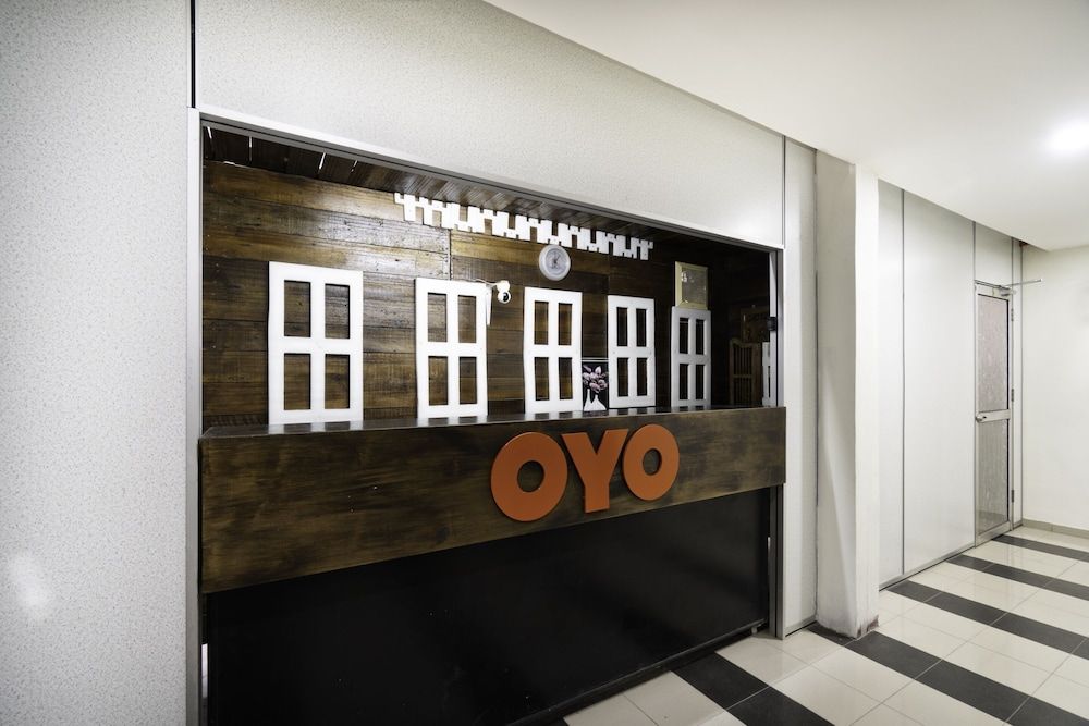 OYO 89960 Manjung Inn Hotel 2