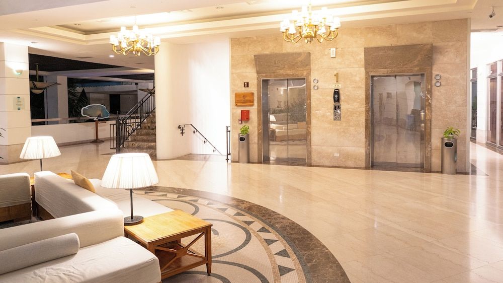 Palasia Hotel Palau 3