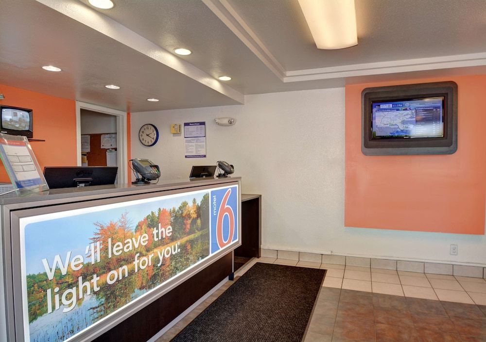Motel 6 Chicopee, MA - Springfield 2