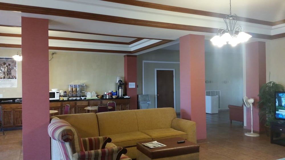 Executive Inn and Suites Waxahachie 3