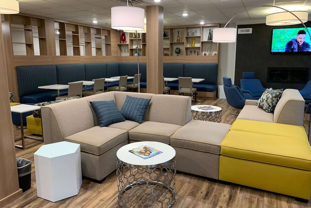 Microtel Inn Suites By Wyndham Woodland Park 3