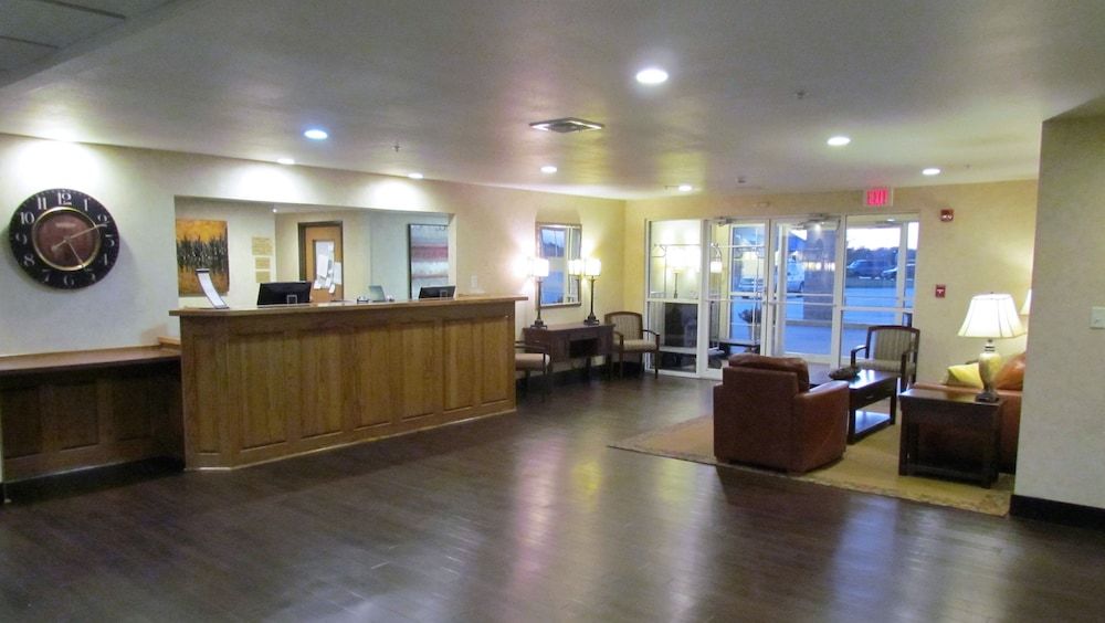Oak Hill Inn Suites 2