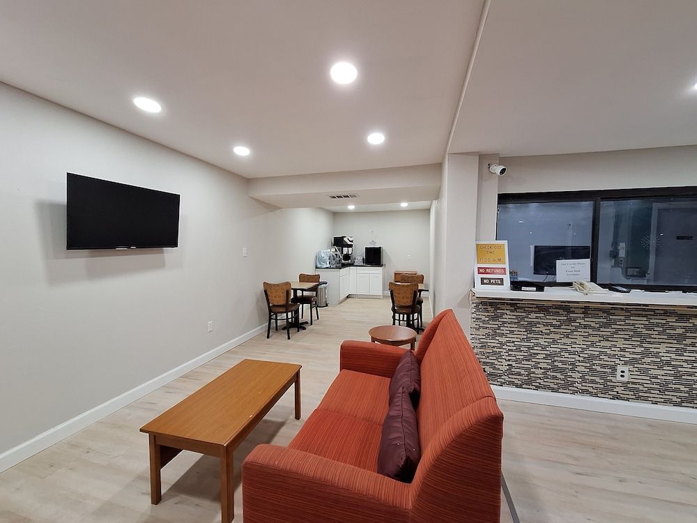 Budget Inn Roxboro 2