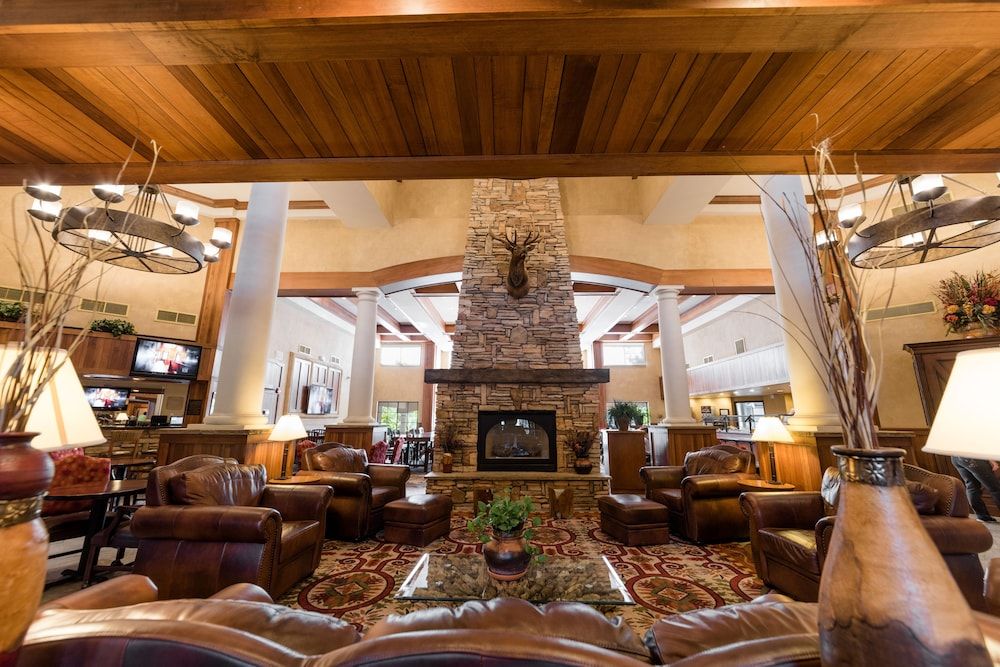 MCM Elegante Lodge & Suites Ruidoso 3