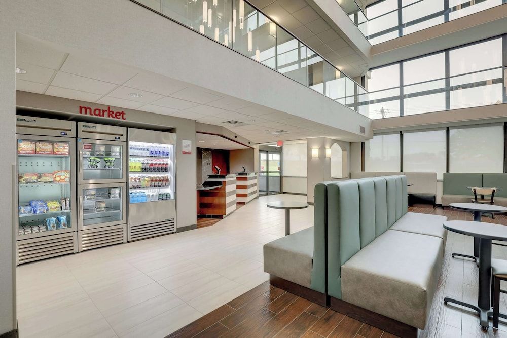 Drury Inn & Suites Cape Girardeau 2
