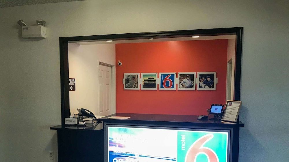 Motel 6 Bloomsburg, PA 2