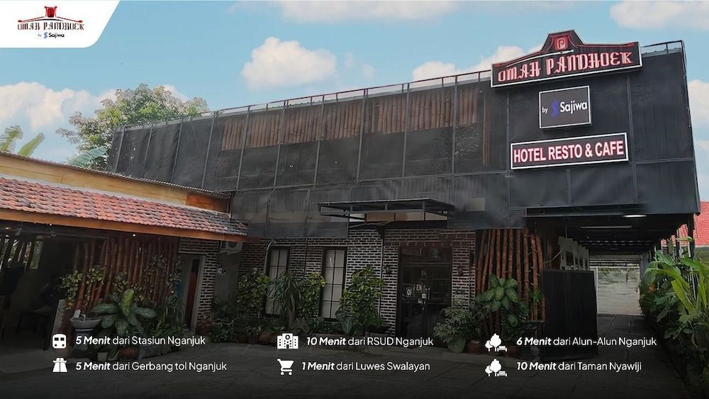 SPOT ON 2550 Omah Pandhoek Family Syariah 2 estrelas em Nganjuk