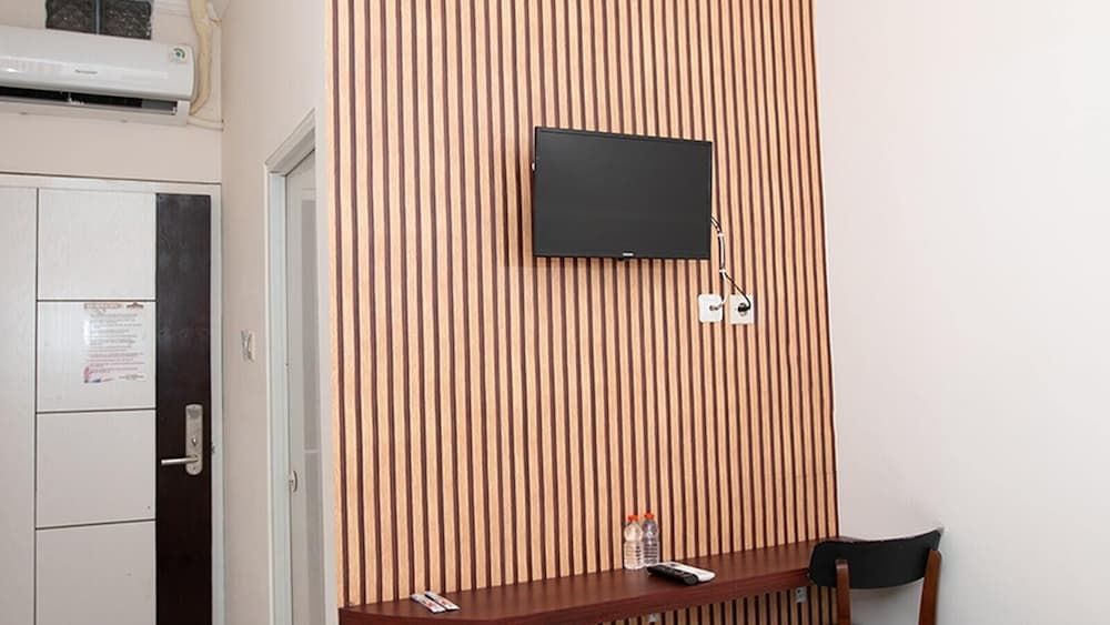 SPOT ON 2550 Omah Pandhoek Family Syariah 3