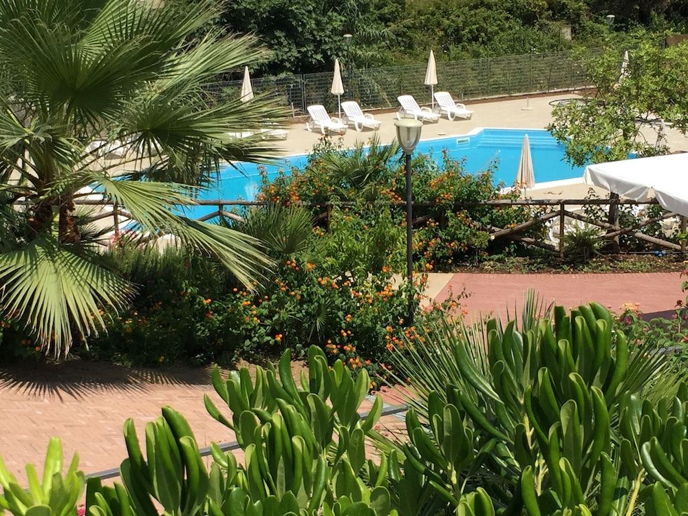 Pietre Bianche -1 estrelas em Pizzo