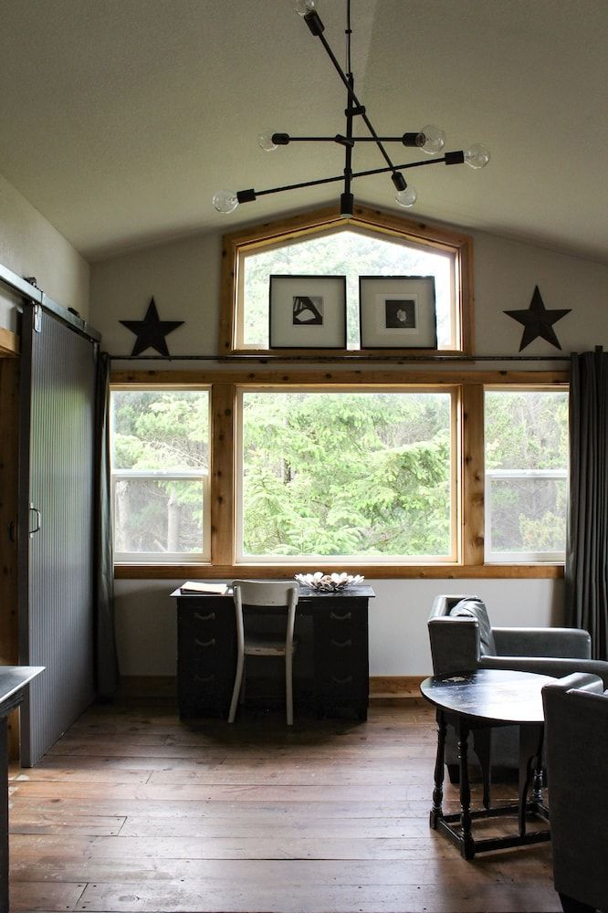 Oceanfront Inn at Discovery Coast 3