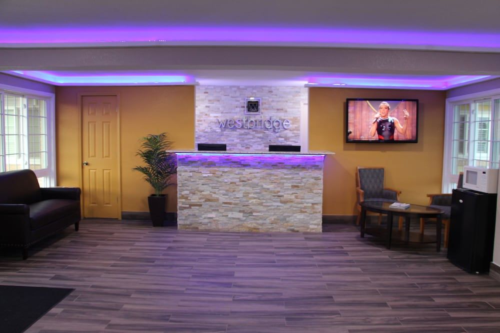 Westbridge Inn and Suites 3
