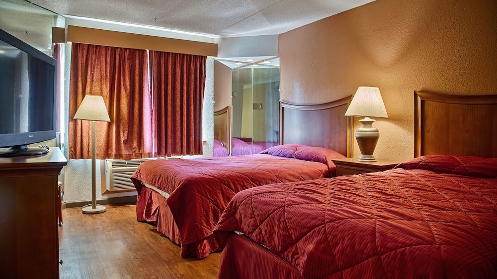 La Mirage Motor Inn 3