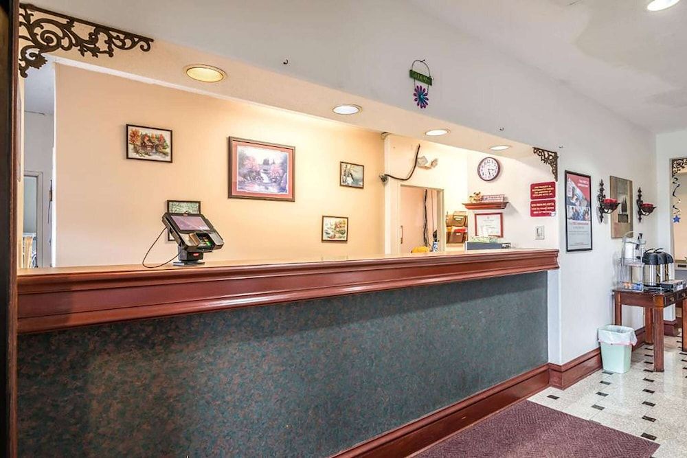 Days Inn by Wyndham Kentland 2