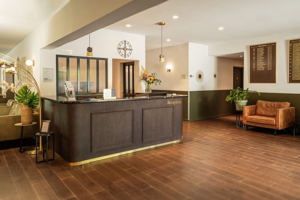 Domaine de Charmeil 2