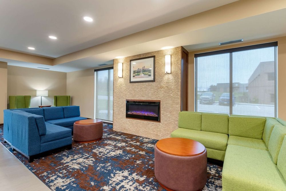 Comfort Inn & Suites West Des Moines 3