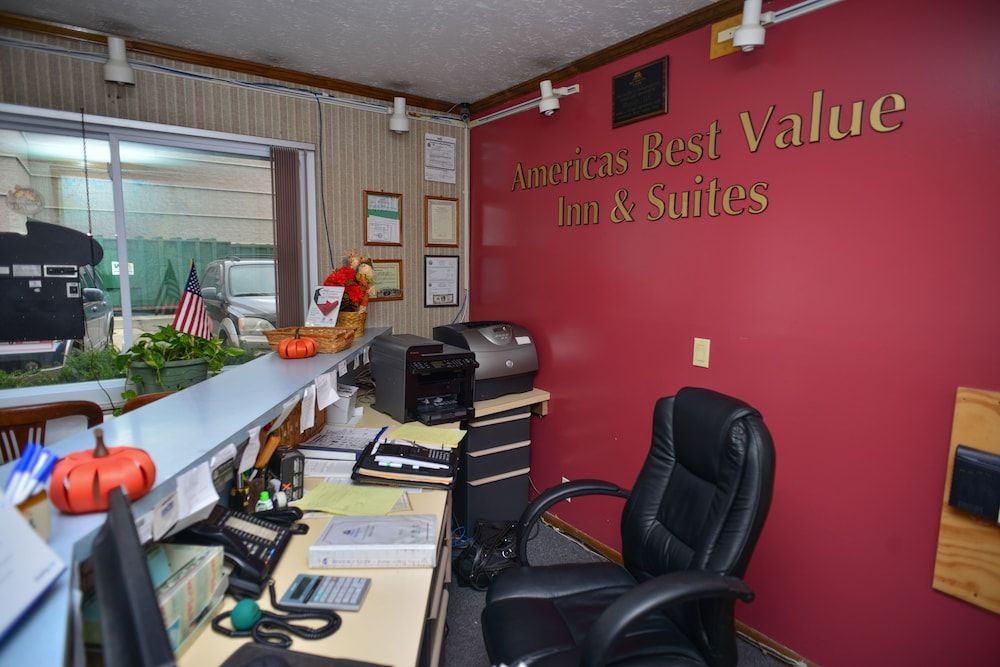 Magnuson Hotel Extended Stay Canton Ohio 2