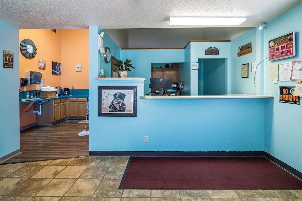 Rodeway Inn Gateway to Medora T-Roosevelt & Makoshika State Park 3