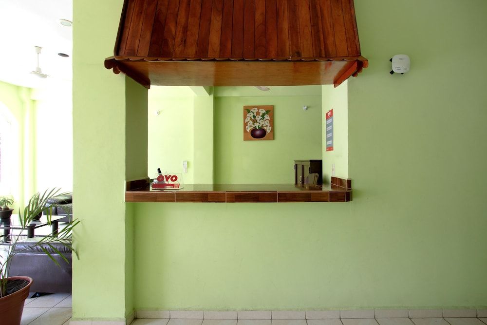 OYO Hotel Estacion,JosÔøΩ Cardel,Parque Central 3