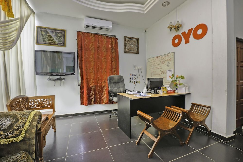 OYO 89933 Nun Hotel 2