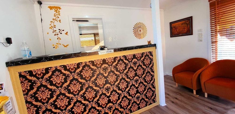 Young Goldrush Motel 2